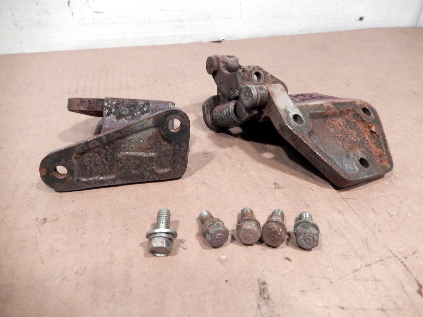 Datsun 280Z Passenger Door Hinges Pair