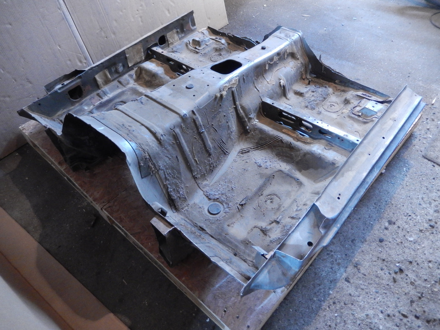 Datsun 280ZX Coupe Floor Tub and Frame Body Cut