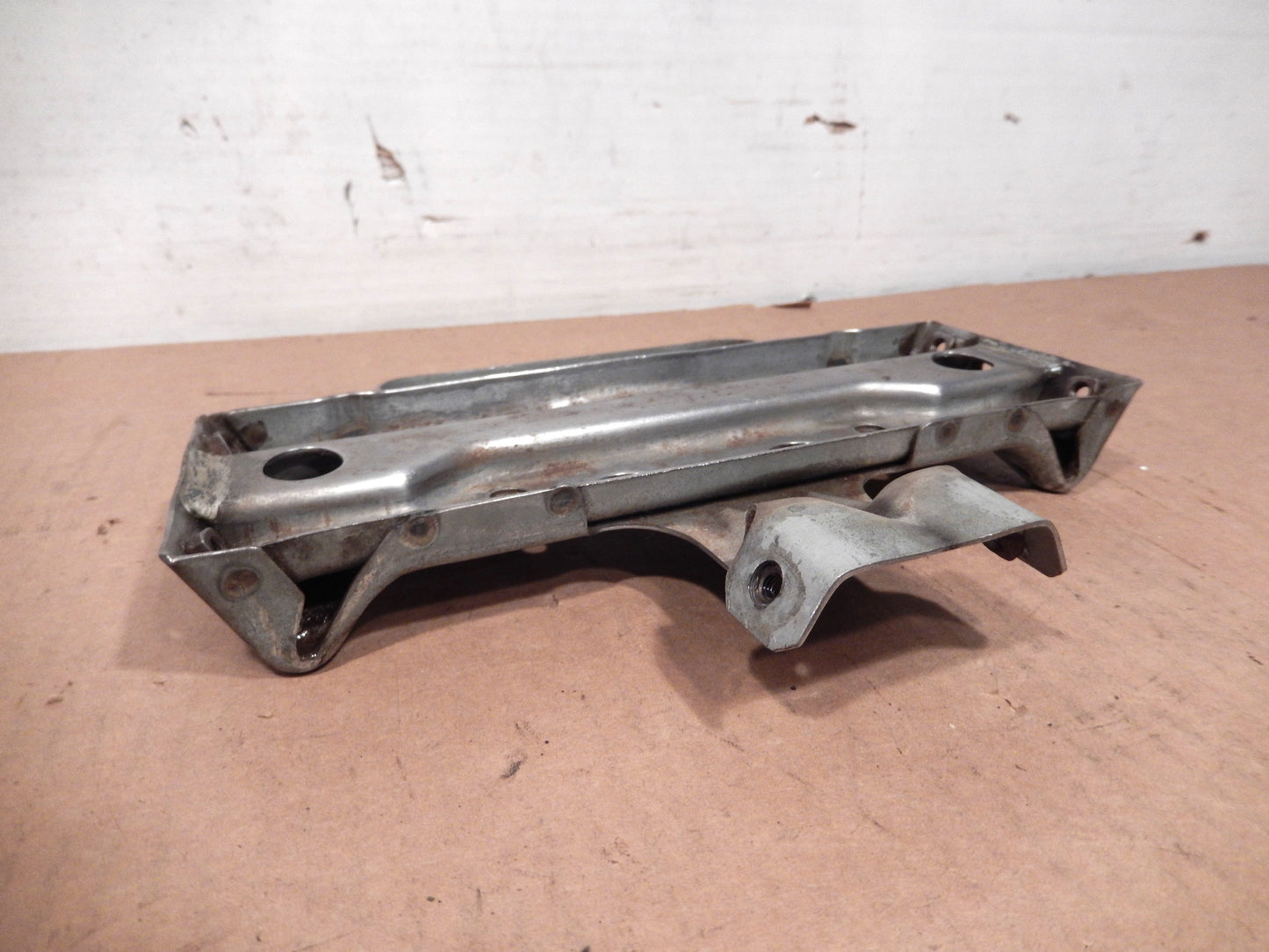 Datsun 280ZX Dashboard Center Console Face Tunnel Mounting Yoke