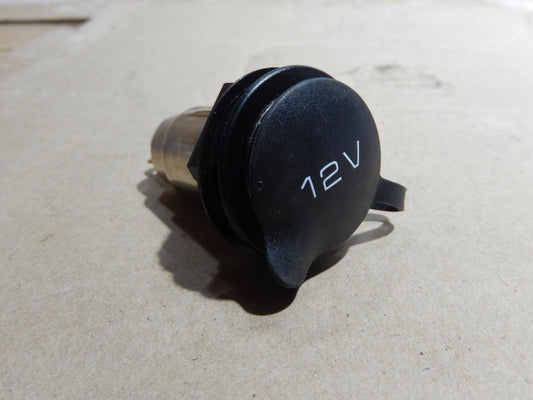 Maserati Quattroporte M139 Trunk 12 Volt Outlet