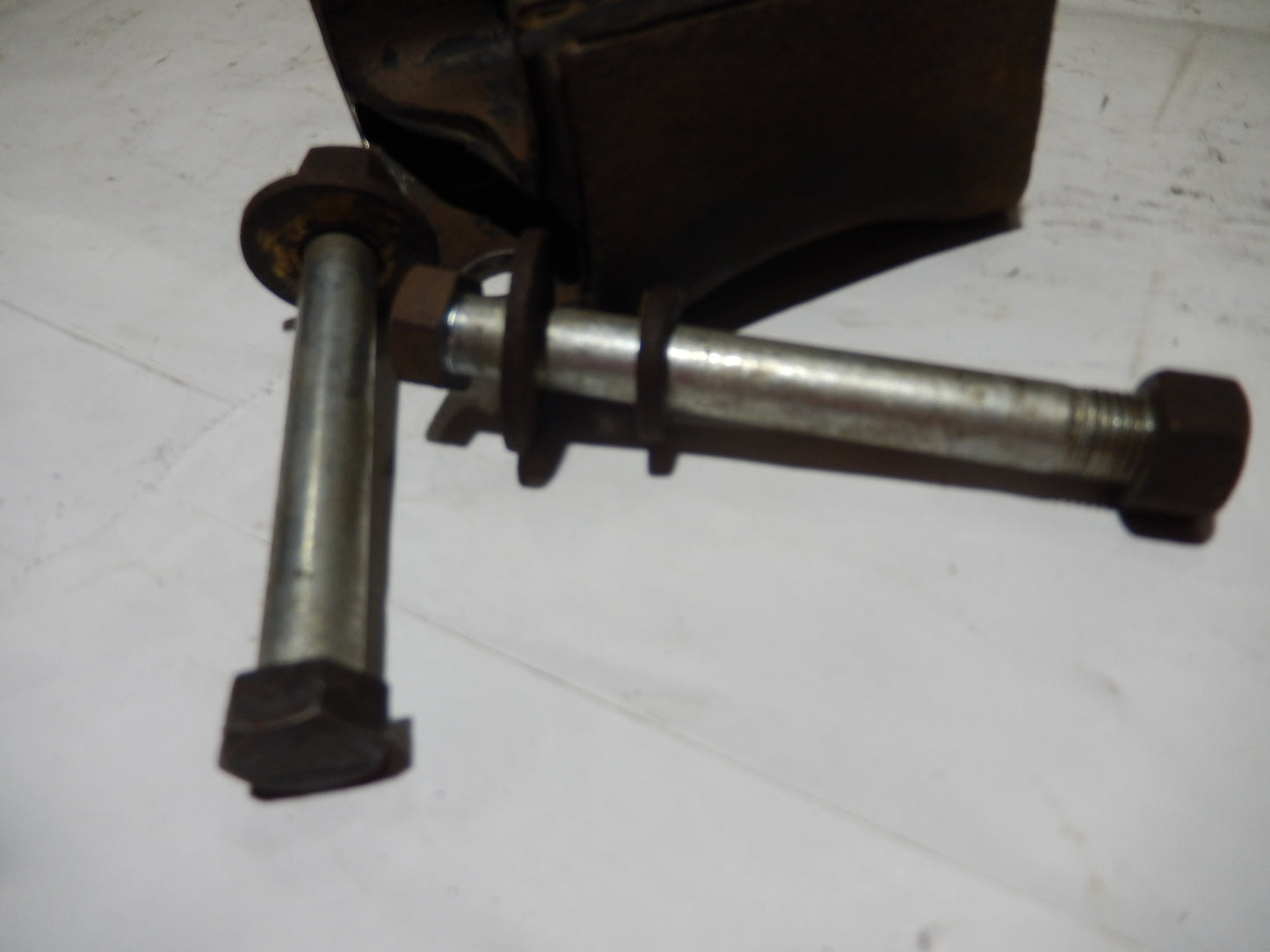 Datsun 240Z Rear Differential Mount Block Assembly