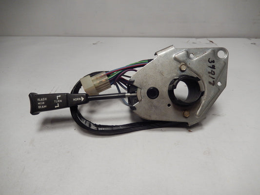 Maserati Quattroporte Three Column Lights and Horn Switch