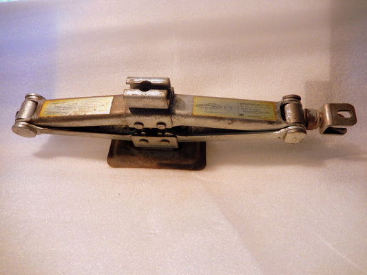 Datsun 280ZX OEM Jack