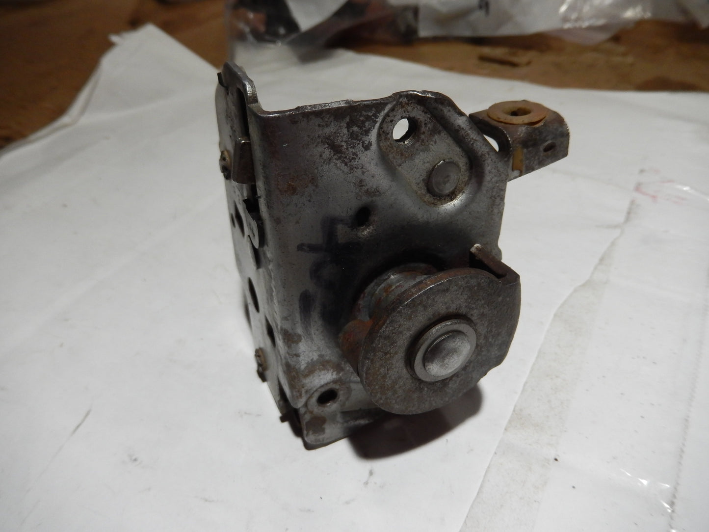 Datsun 240Z Passengers Door Lock Assembly