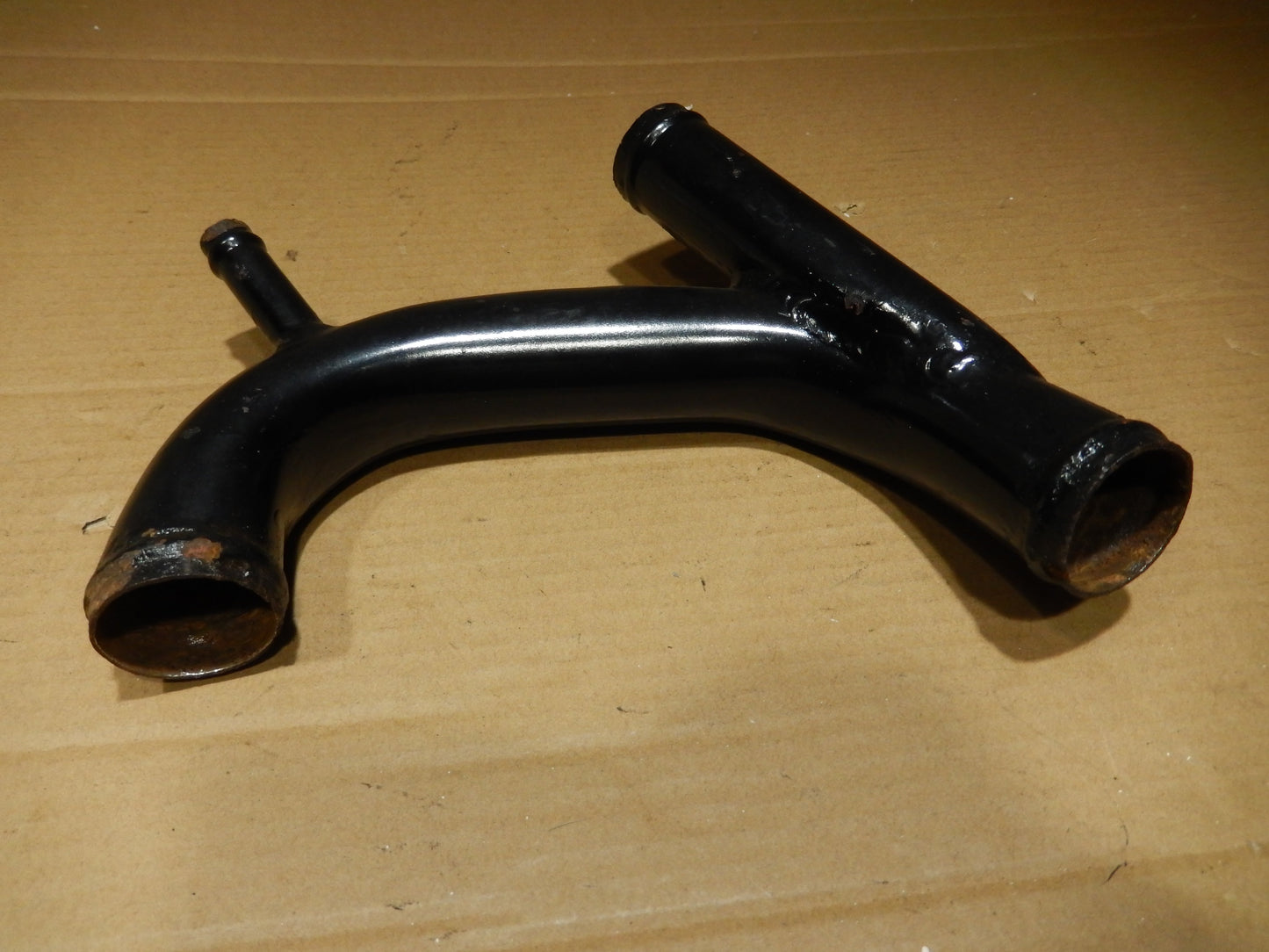 Maserati 1969 - 1973 Ghibli Front Engine Water Conveyor Pipe