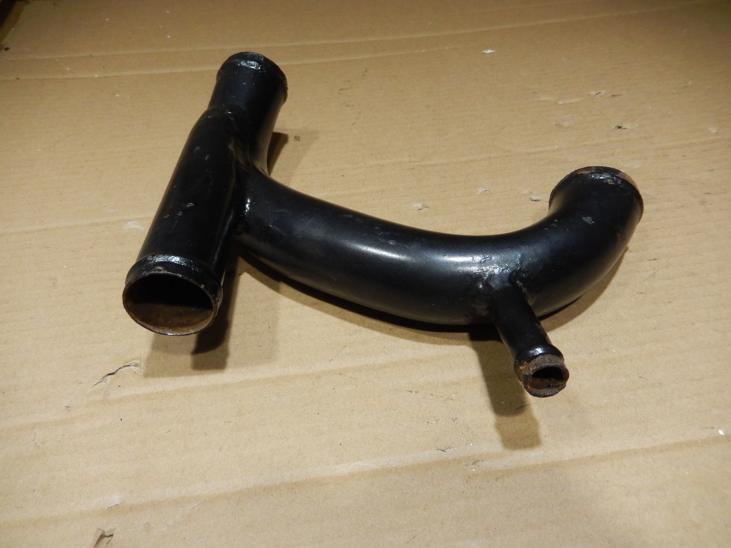 Maserati 1969 - 1973 Ghibli Front Engine Water Conveyor Pipe