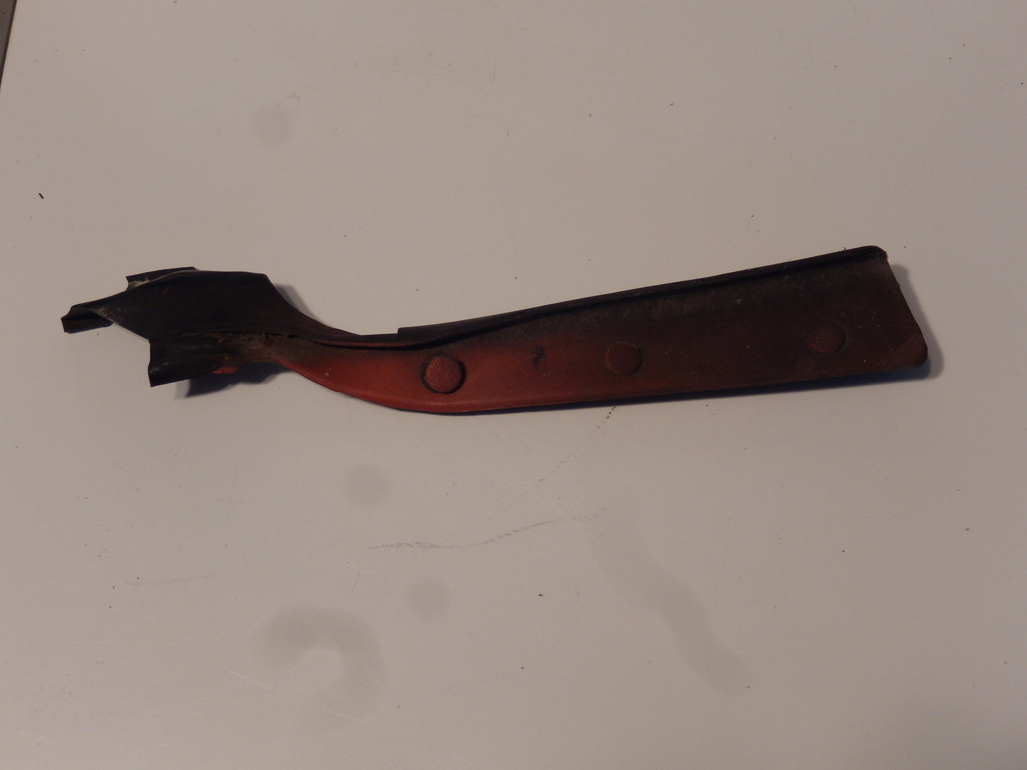 Datsun 240Z Passenger's Door Front Top Corner Seal
