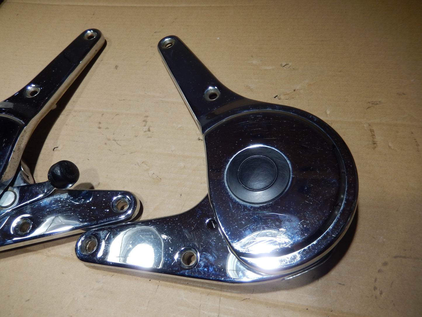 Maserati 1969 - 1973 Ghibli Passengers Seat ( Right ) Pair of Seat Adjusting Hinges