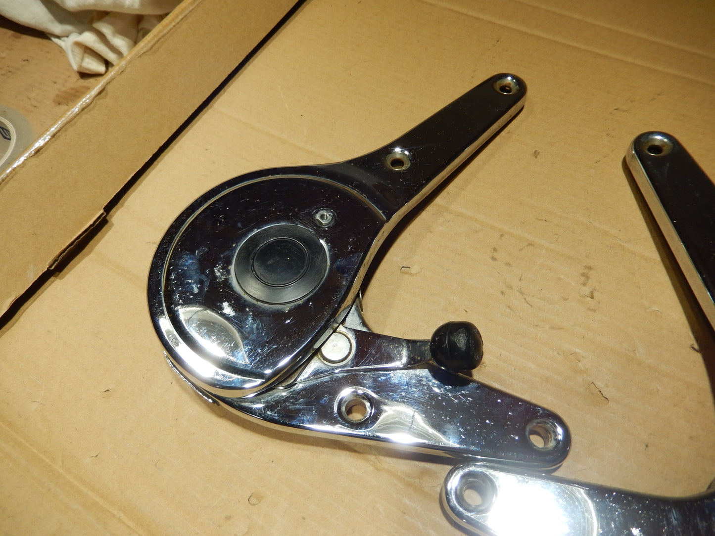 Maserati 1969 - 1973 Ghibli Passengers Seat ( Right ) Pair of Seat Adjusting Hinges