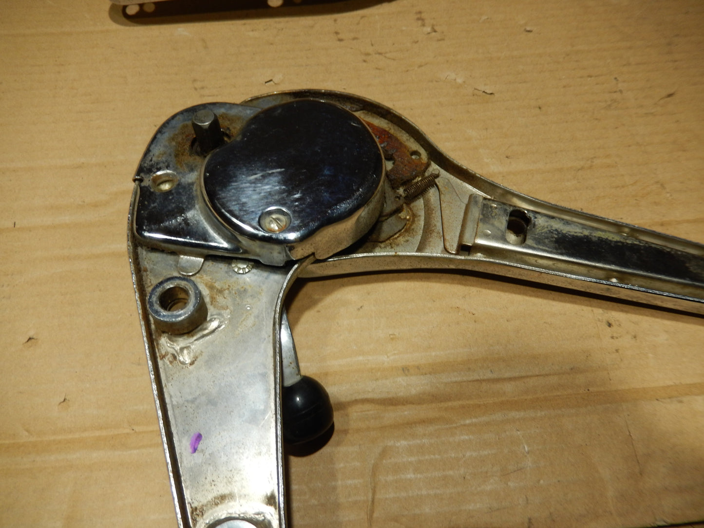 Maserati 1969 - 1973 Ghibli Drivers Seat ( left ) Pair of Seat Adjusting Hinges