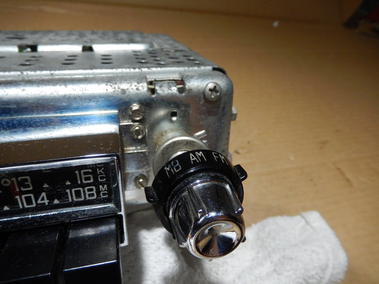 Maserati " Metravox " Sutton AM / FM Radio
