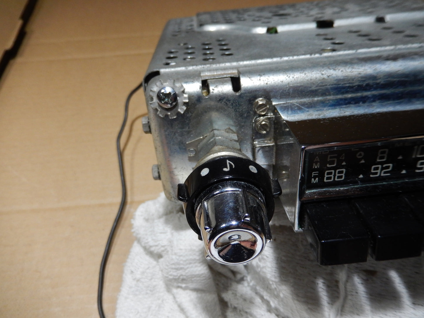 Maserati " Metravox " Sutton AM / FM Radio
