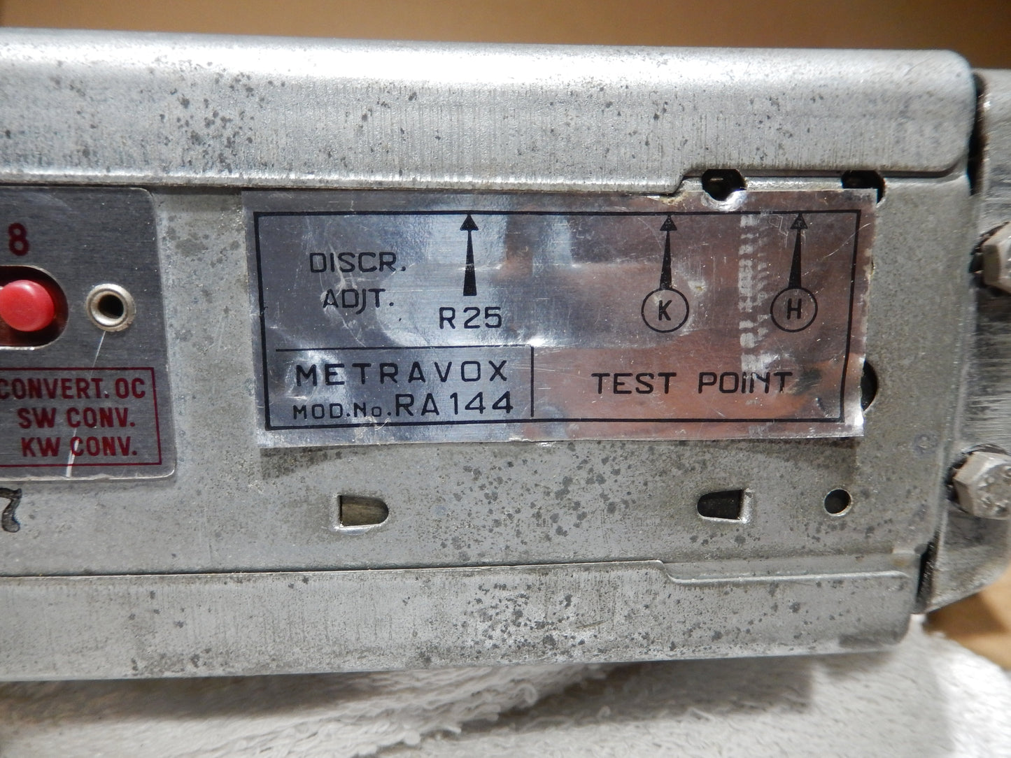 Maserati " Metravox " Sutton AM / FM Radio