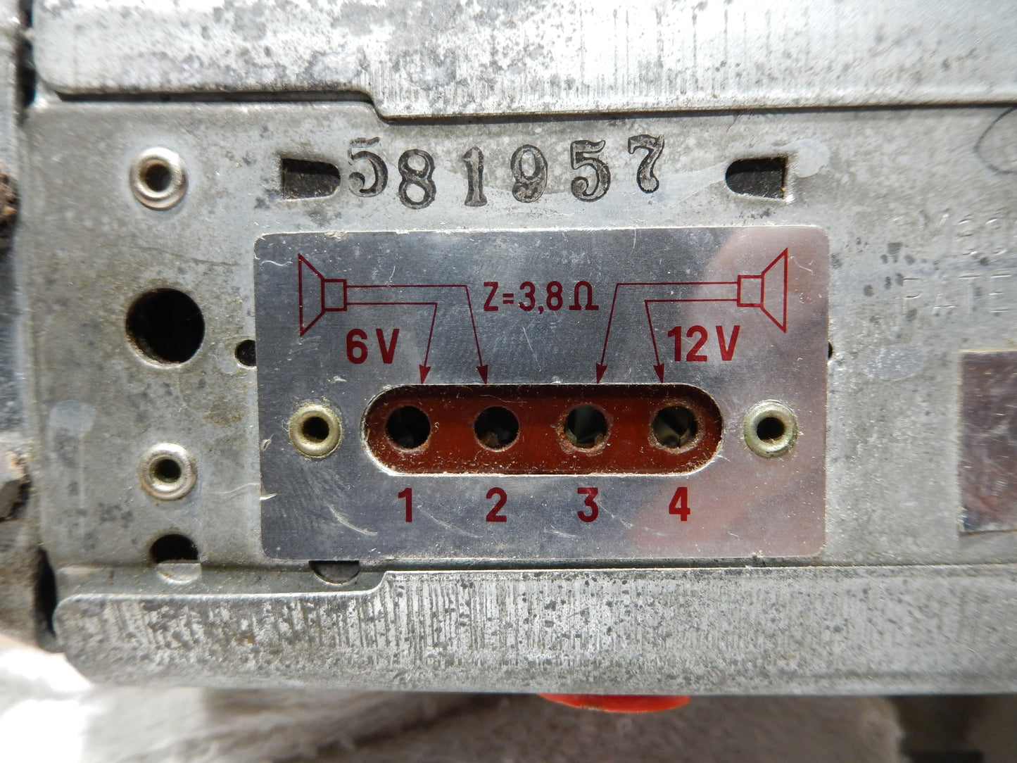 Maserati " Metravox " Sutton AM / FM Radio