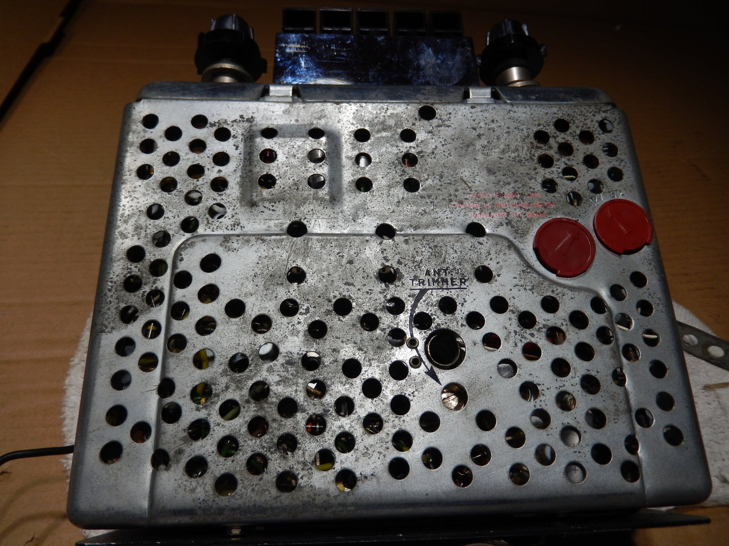Maserati " Metravox " Sutton AM / FM Radio