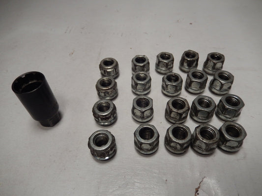 Maserati Quattroporte Three Key Wrench Socket Nut Lug Set