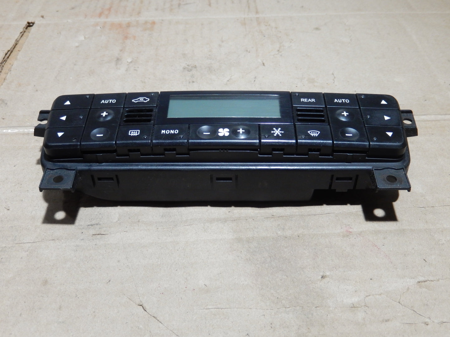 Maserati Quattroporte Center Console Face Control Panel