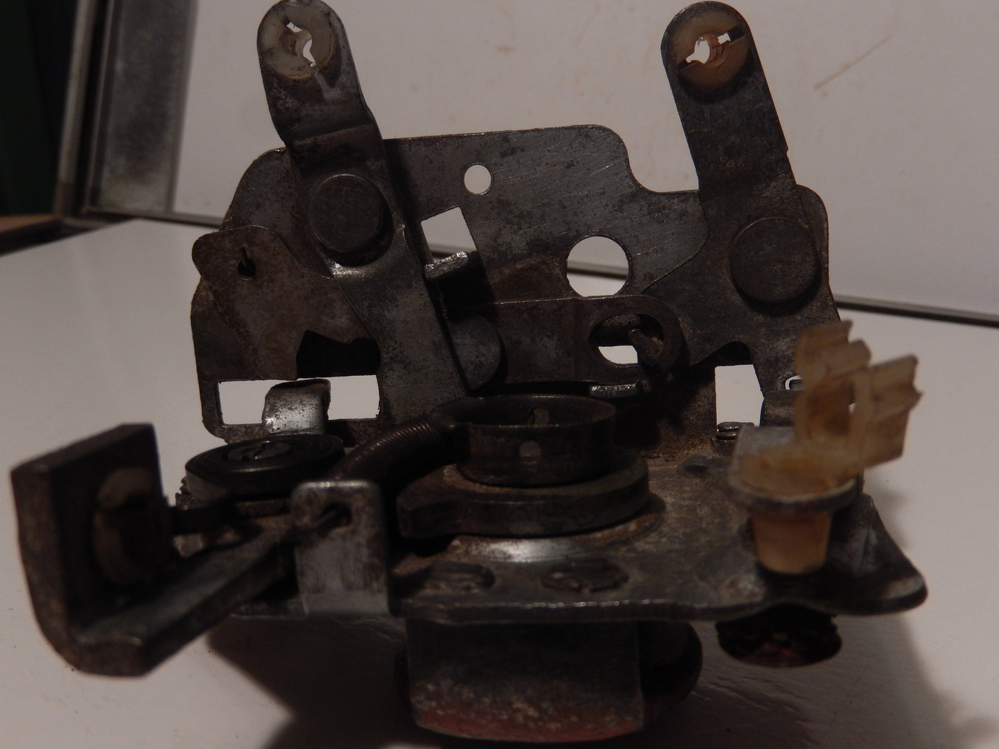 Datsun 240Z Passengers Door Lock Assembly