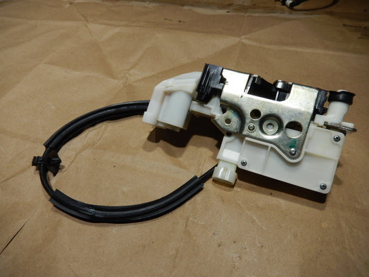 Maserati Quattroporte M-139  04 - 014 Rear Drivers Side Door Lock