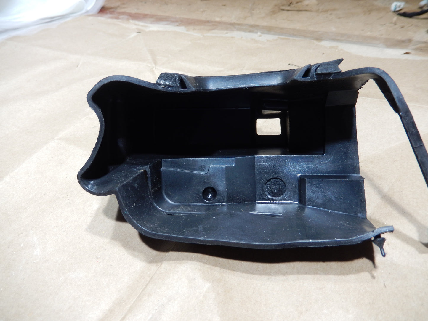 Maserati Quattroporte M-139 Passengers Door Lock Seal Bag
