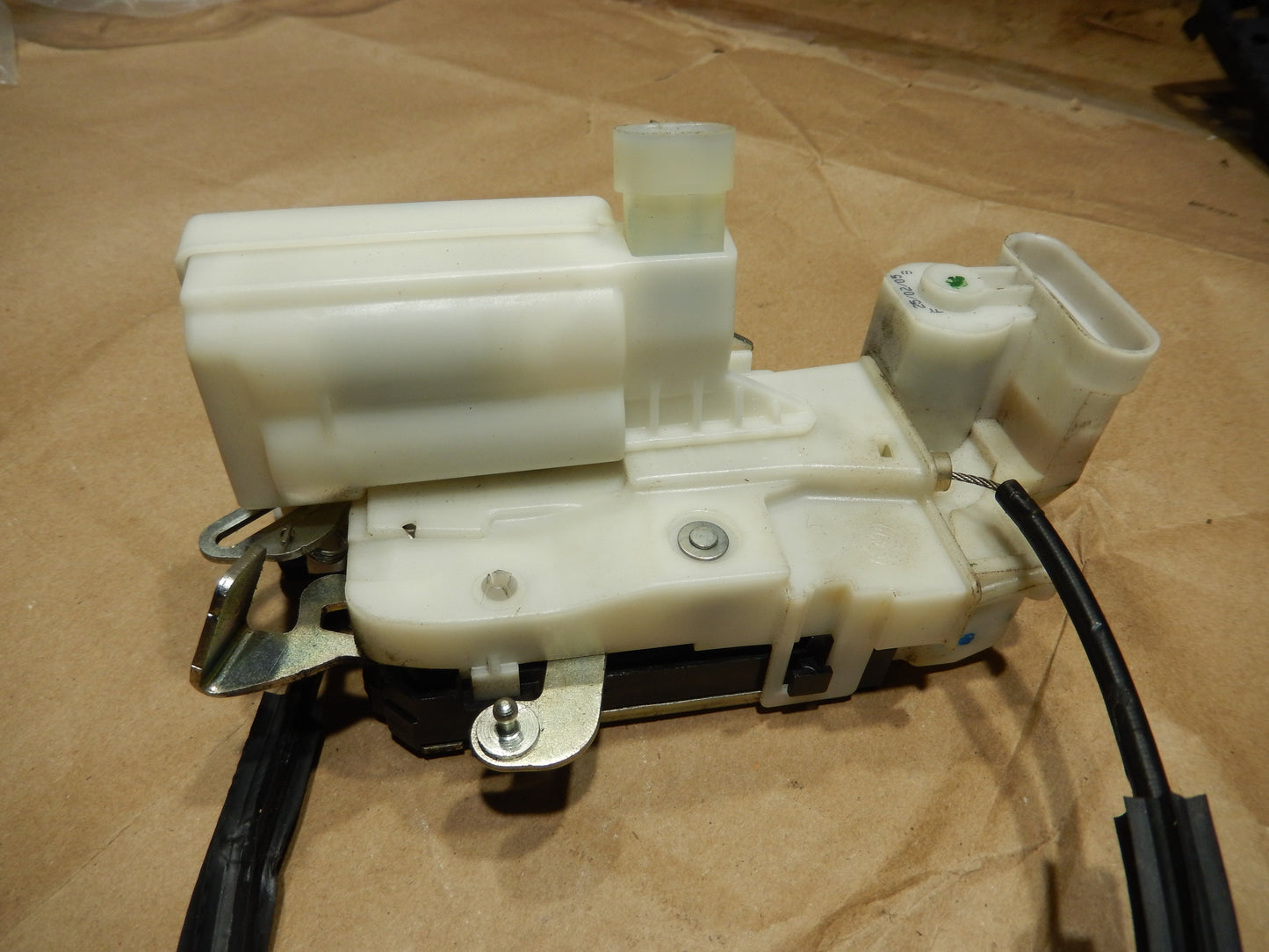 Maserati Quattroporte M-139  04 - 014 Rear Passengers Side Door Lock