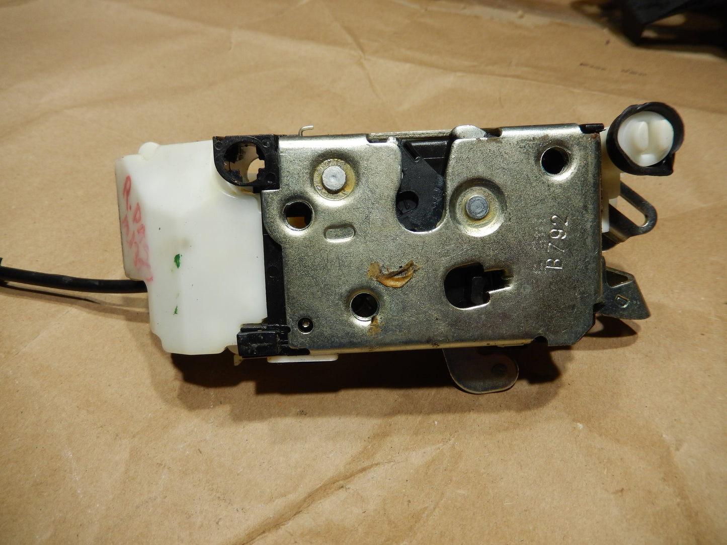 Maserati Quattroporte M-139  04 - 014 Rear Passengers Side Door Lock