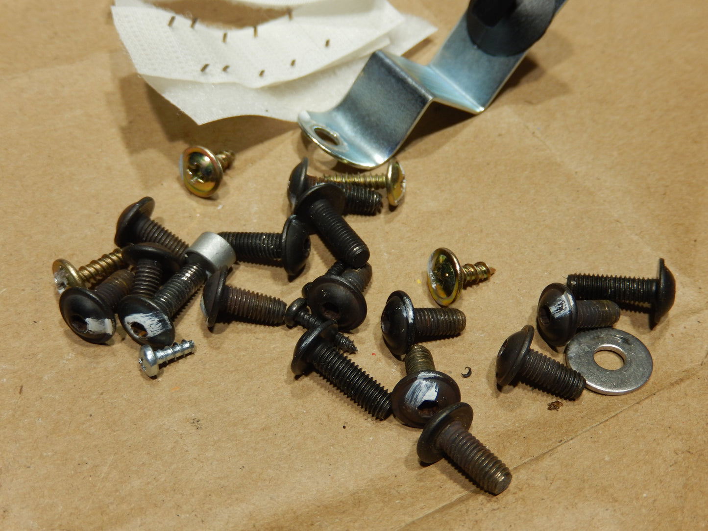 Maserati Quattroporte Door Panel Hardware