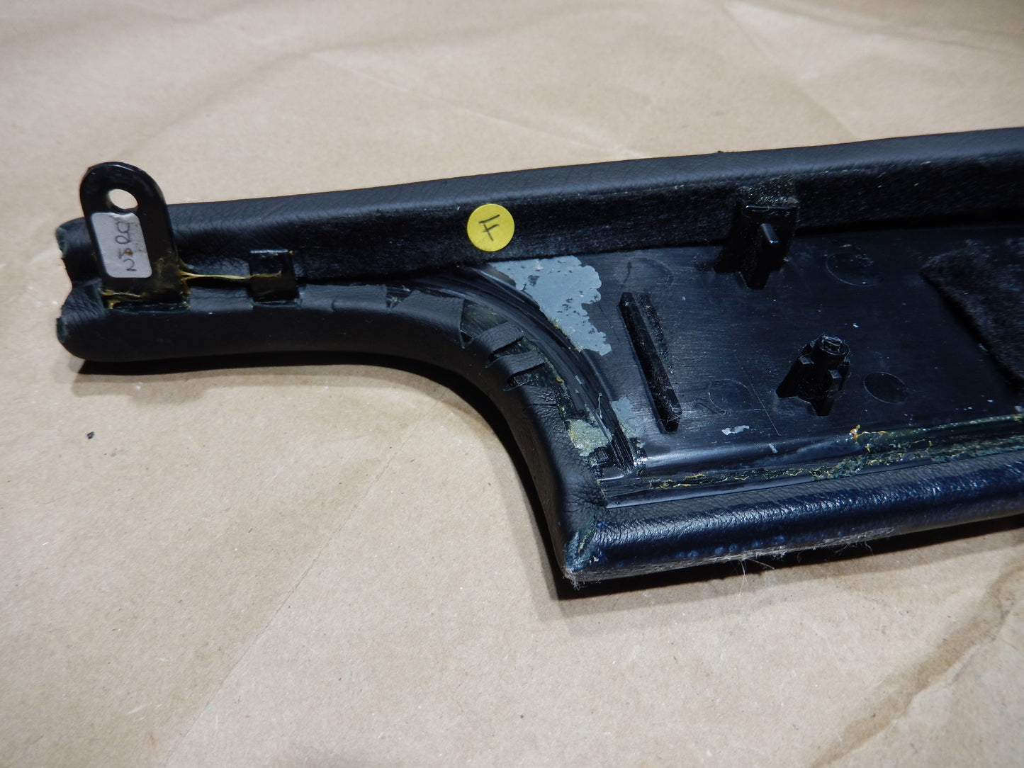 Maserati Quattroporte M-139 Black Rear Passengers Armrest