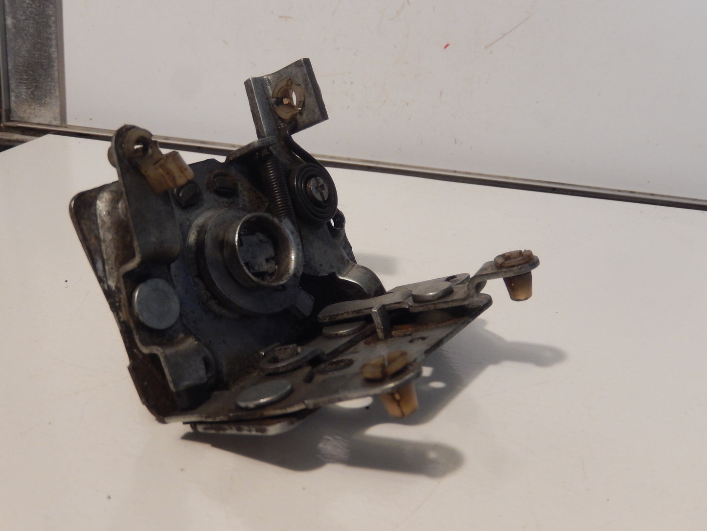 Datsun 240Z Passengers Door Lock Assembly