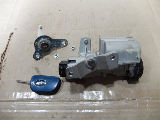 Maserati M139 Ignition, Door and Trunk Lock with Key