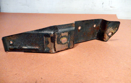 Datsun 280ZX Vacuum Can Bracket