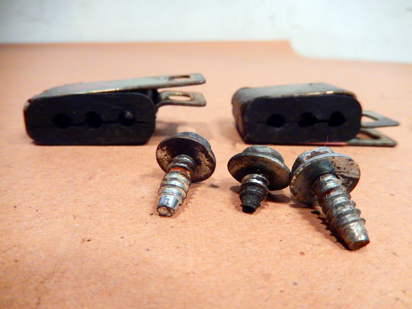 Datsun 280ZX Brake Line Clamps Set