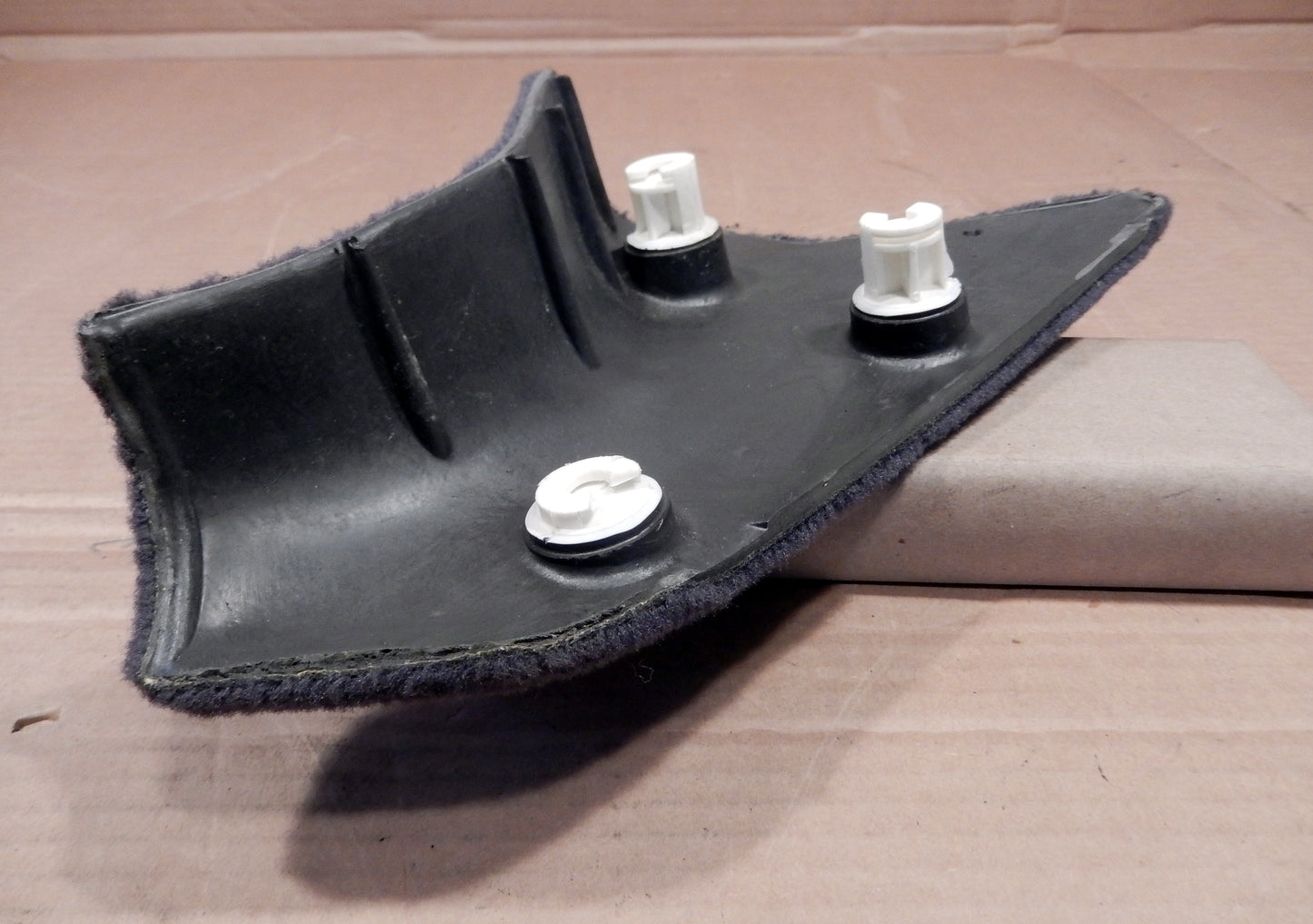 Maserati Quattroporte Front Passenger's Seat Floor Corner Carpet Bolster