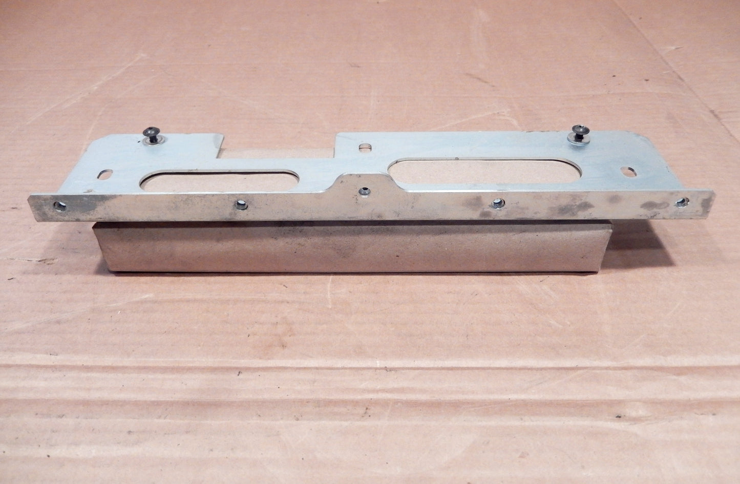 Maserati Quattroporte Front Passenger's Lower Under Dashboard Bracket