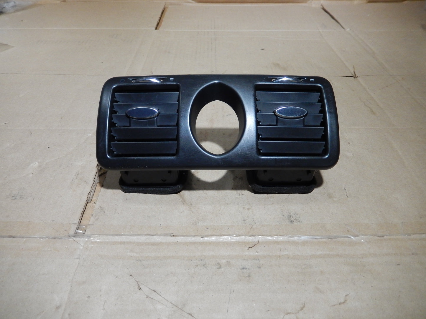 Maserati M-139 Center Dashboard Vent