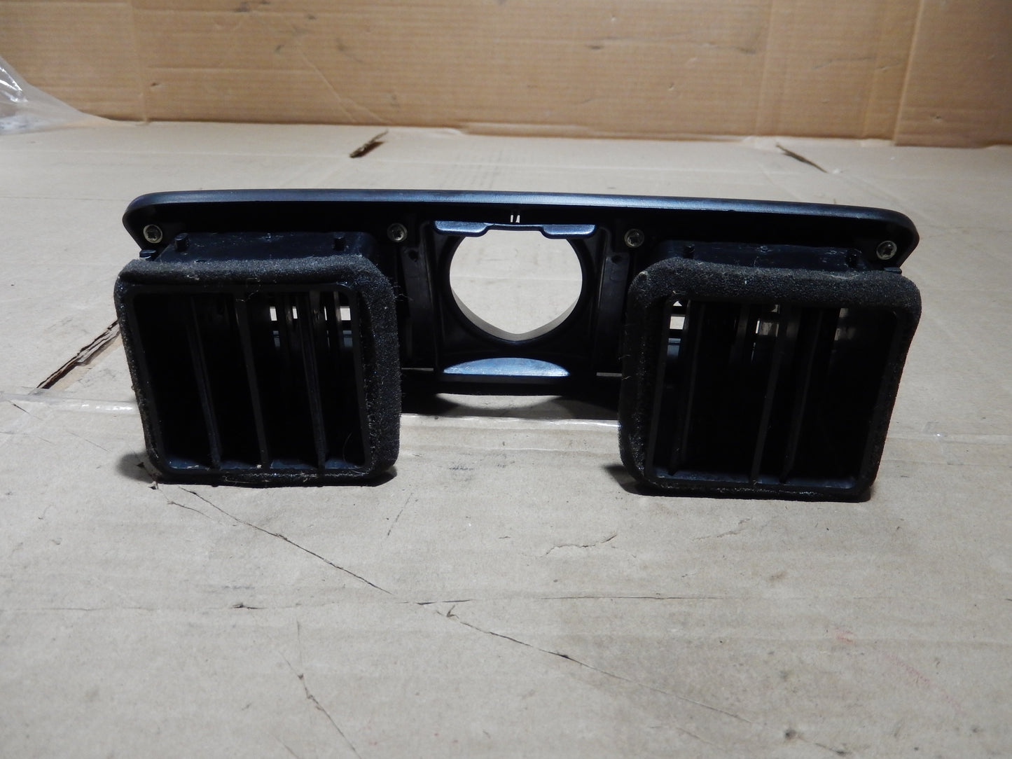 Maserati M-139 Center Dashboard Vent