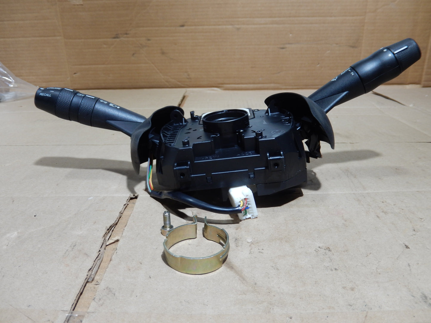 Maserati Quattroporte M-139 Steering Column Switch Cluster