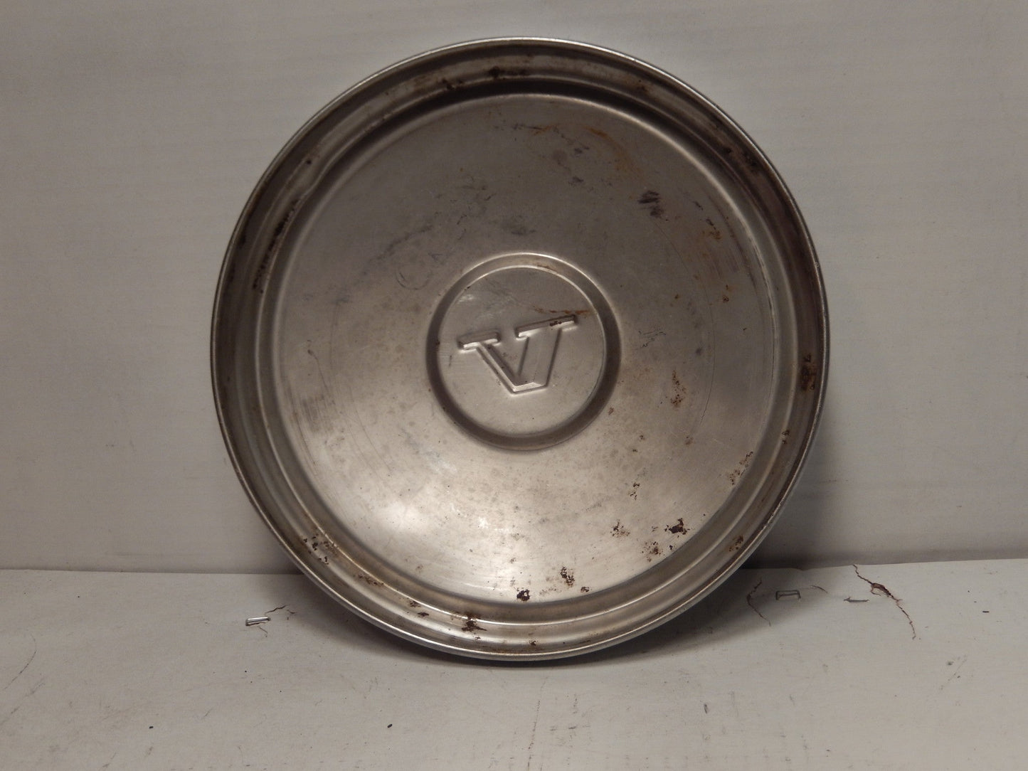 Volvo P1800S OEM Original Hub Cap