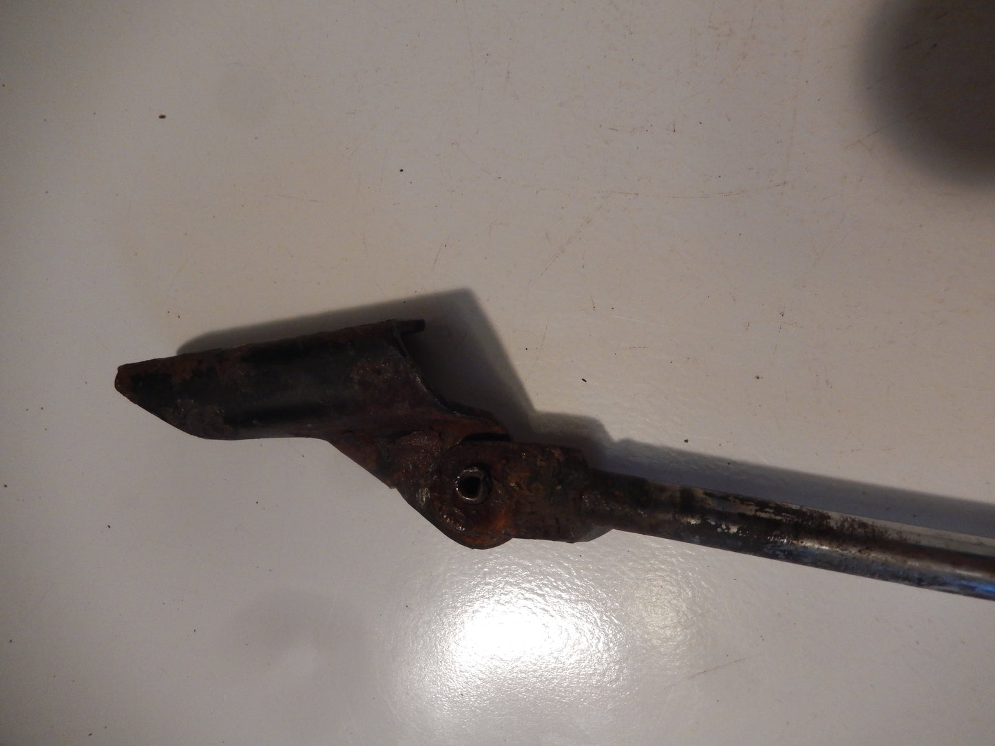 Datsun 240Z Rear Hatch Lift
