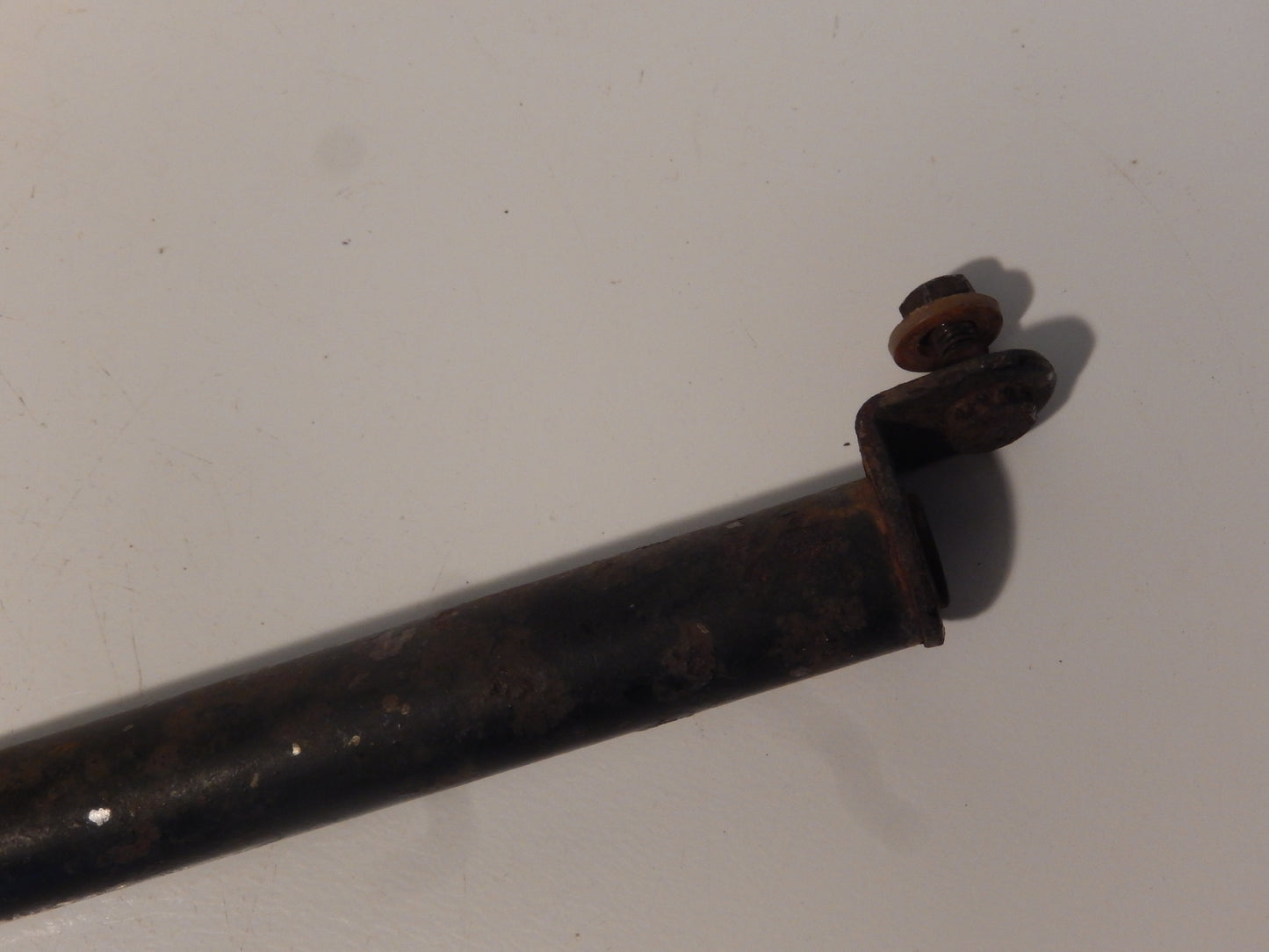 Datsun 240Z Rear Hatch Lift