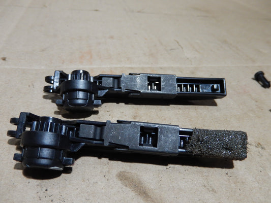 Maserati Quattroporte Glove Box Shock Lever System