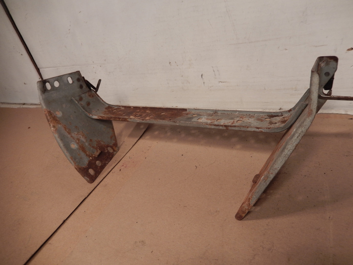 Datsun 280ZX Lower Center Dashboard Console Bracket