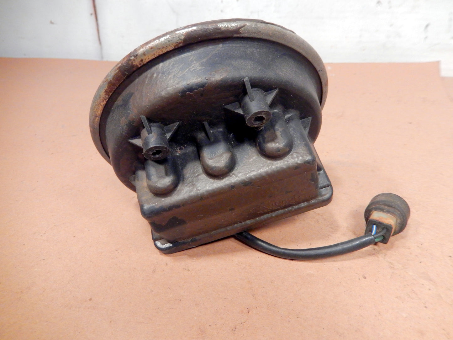 Datsun 280ZX Cruise Control Vacuum Can