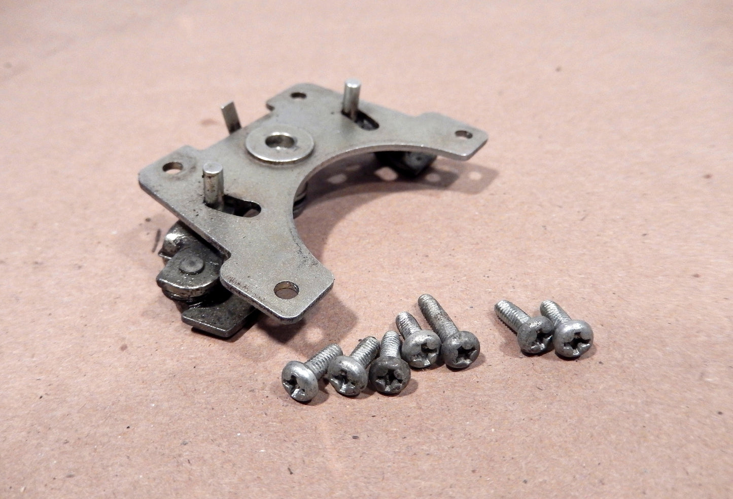 Datsun 240Z Turn Signal Upper Switch Mechanism