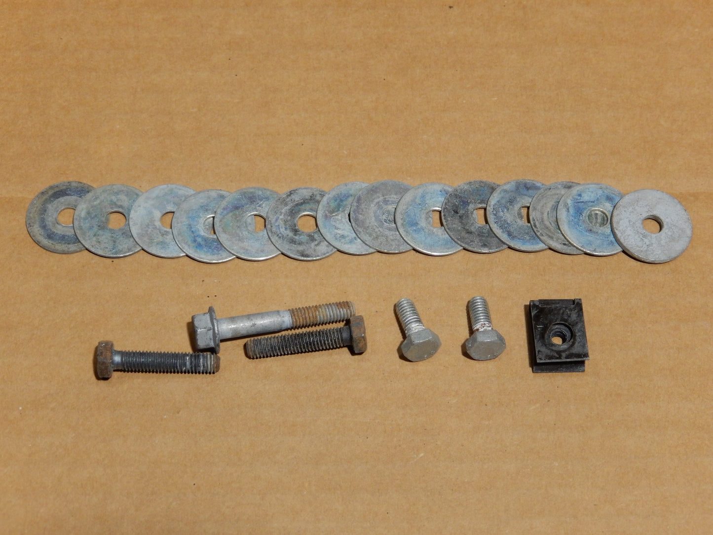 Maserati Quattroporte M-139 Wiper Mechanism Mount Kit