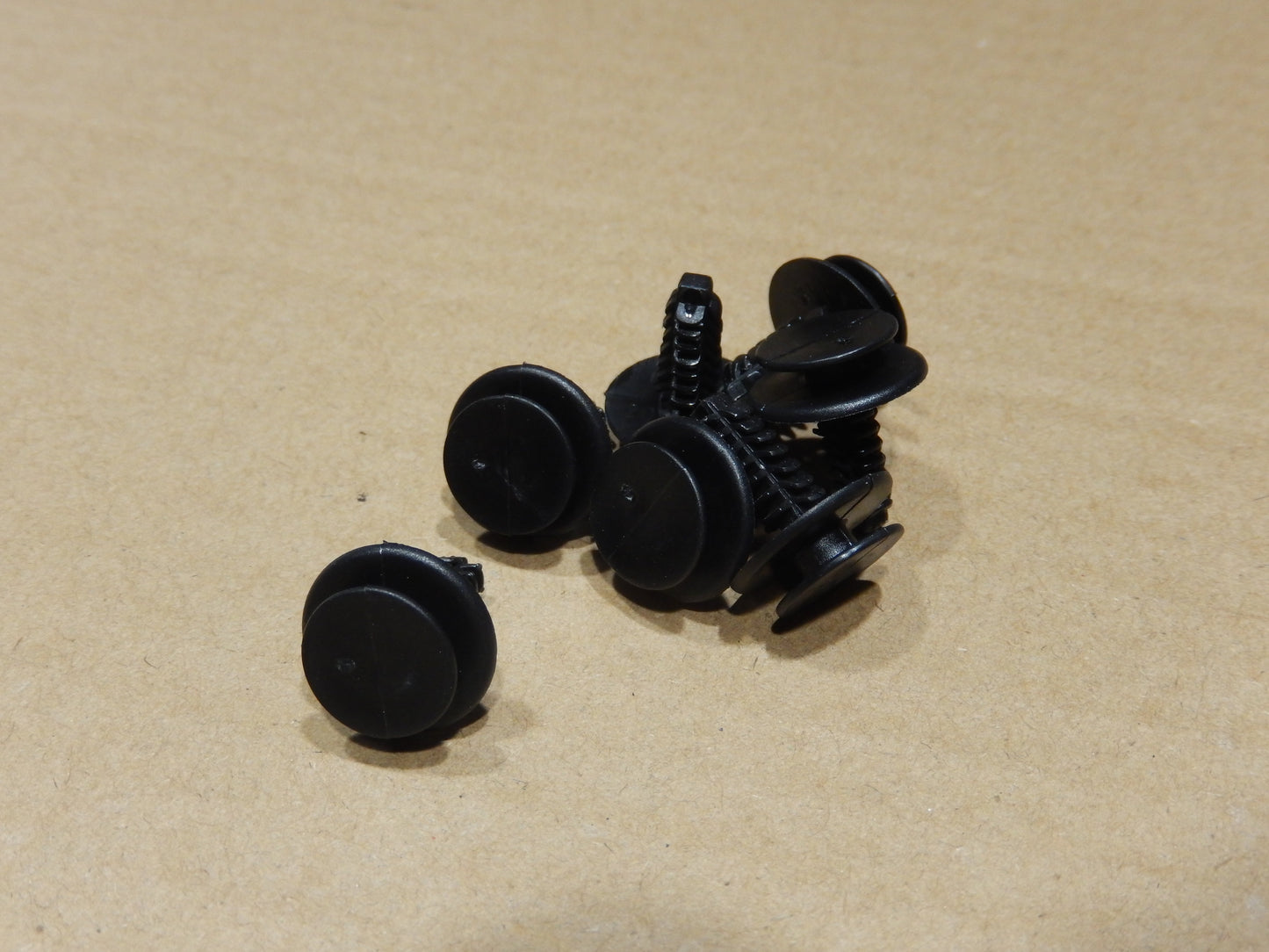 Maserati Quattroporte Door Panel Mount Pin Set