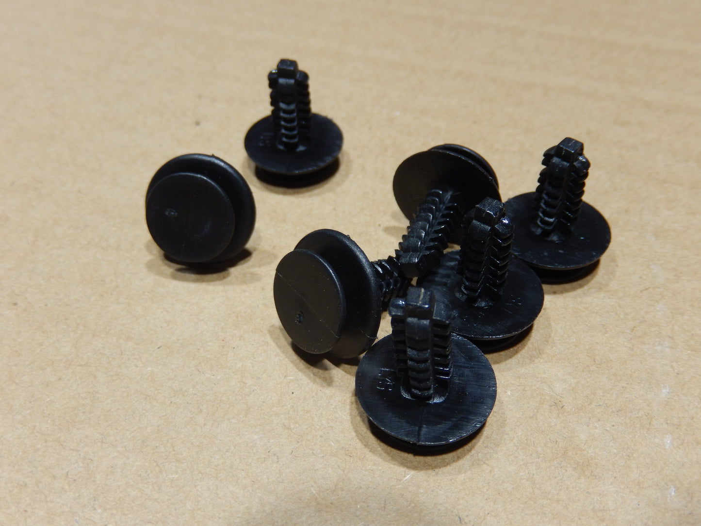 Maserati Quattroporte Door Panel Mount Pin Set