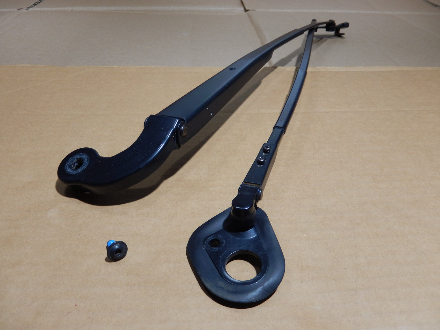 Maserati Quattroporte Drivers Side Wiper Arm