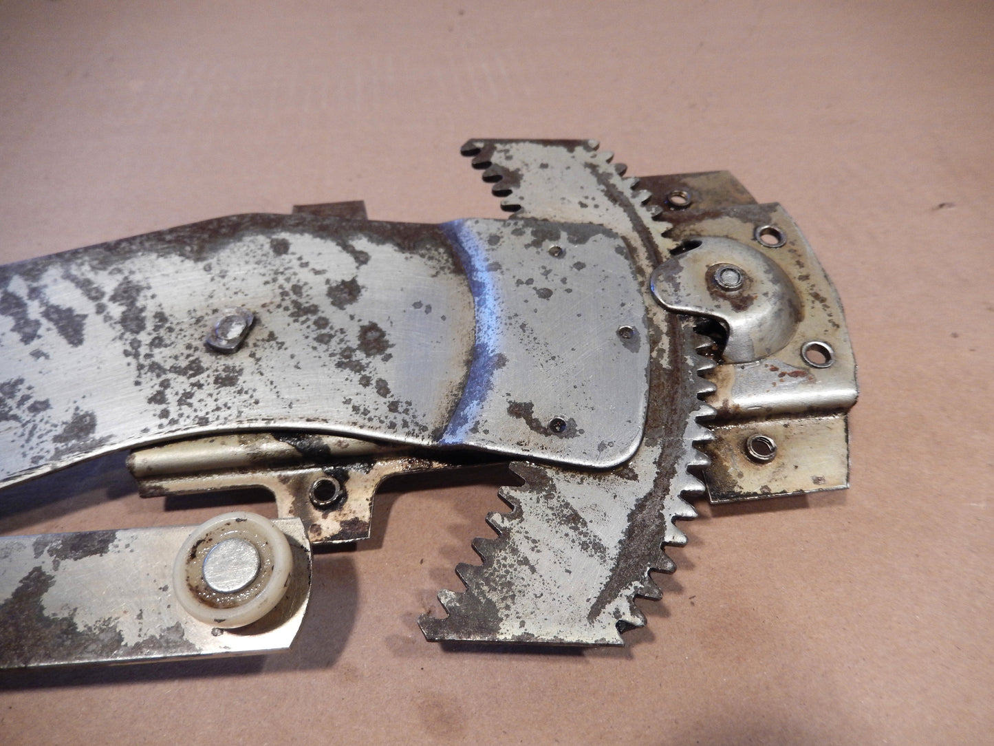 Datsun 240Z Passenger's Window Regulator