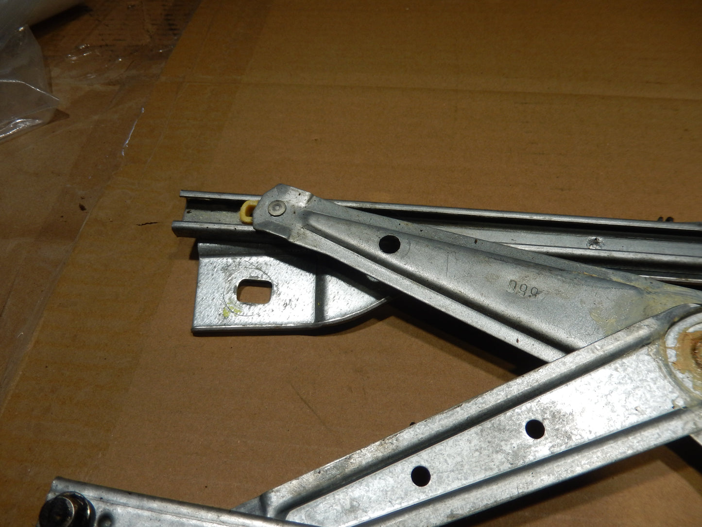 Maserati M138 Spyder Passengers Side Restorable Window Regulator